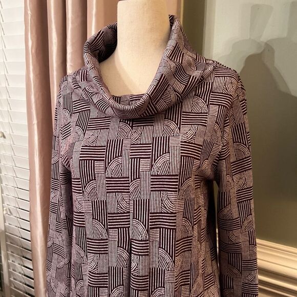 EUC Tyler Boe Purple Gray Geometric Print Kim Cowl Neck Knit Dress Size SMALL - Picture 3 of 3